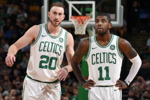 开云下载-字母哥关键节点连续得分，猛龙制霸广东队，一场跨越文化的篮球启示录