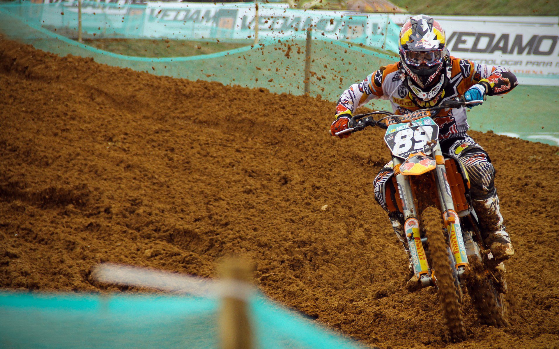 基耶萨硬仗之王，荷兰关键战突围沙特，绿茵场上的铁血与谋略